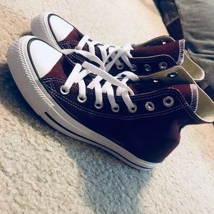 New Maroon converse